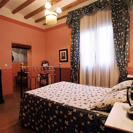 Hospederia Meson De La Dolores Calatayud