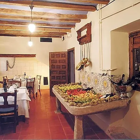 فندق Hospederia Meson De La Dolores كالاتايوذ